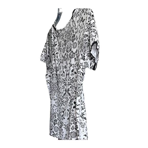 SAG HARBOR SHORT SLV ROUND NECK TUNIC BLOUSE, WOMENS, PM,  BLACK & WHITE FLORAL - Picture 6 of 10